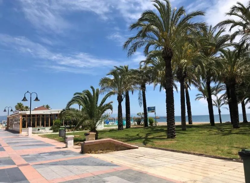 Apartamento En La Carihuela Torremolinos 0*,